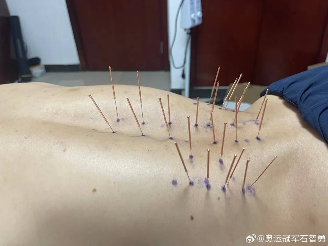 没能将“成功”写进年终总结的他们｜中新人物