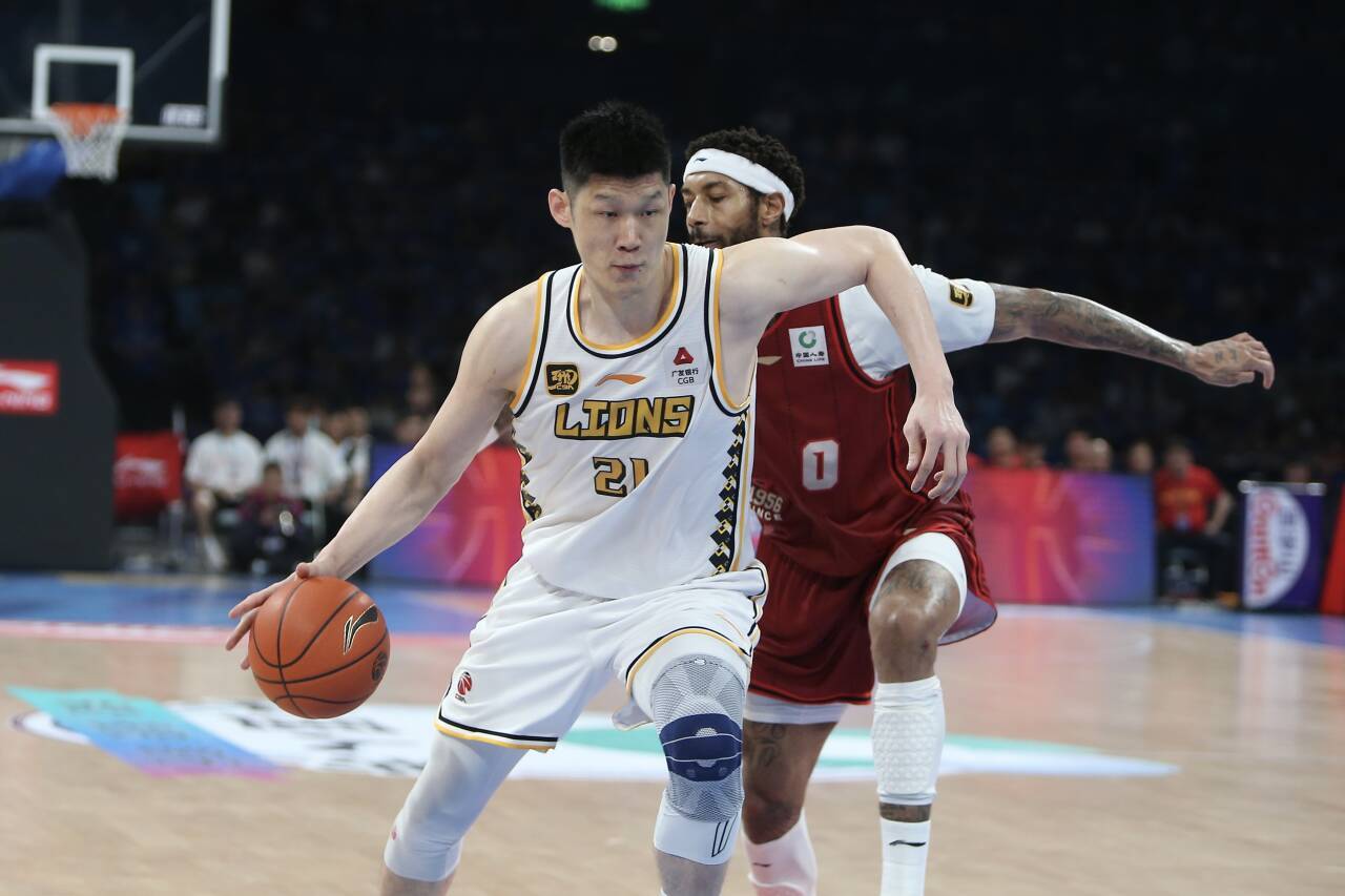 关键先生！胡金秋27分大秀远投 末节强硬表现助逆转