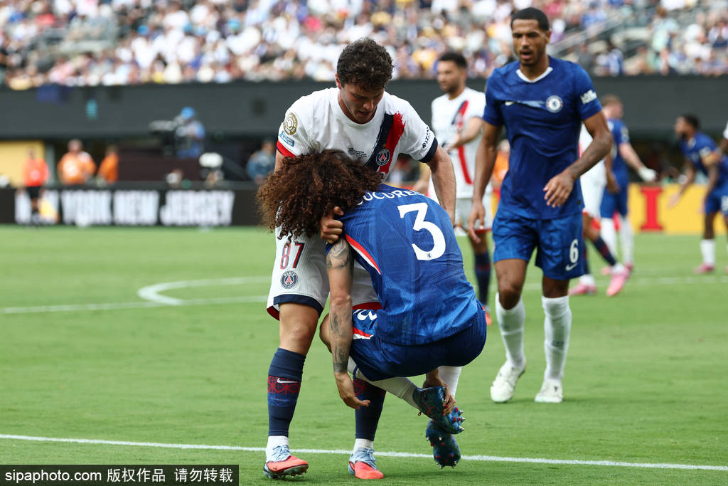 世俱杯-帕尔默2射1传佩德罗破门 切尔西3-0巴黎夺冠军