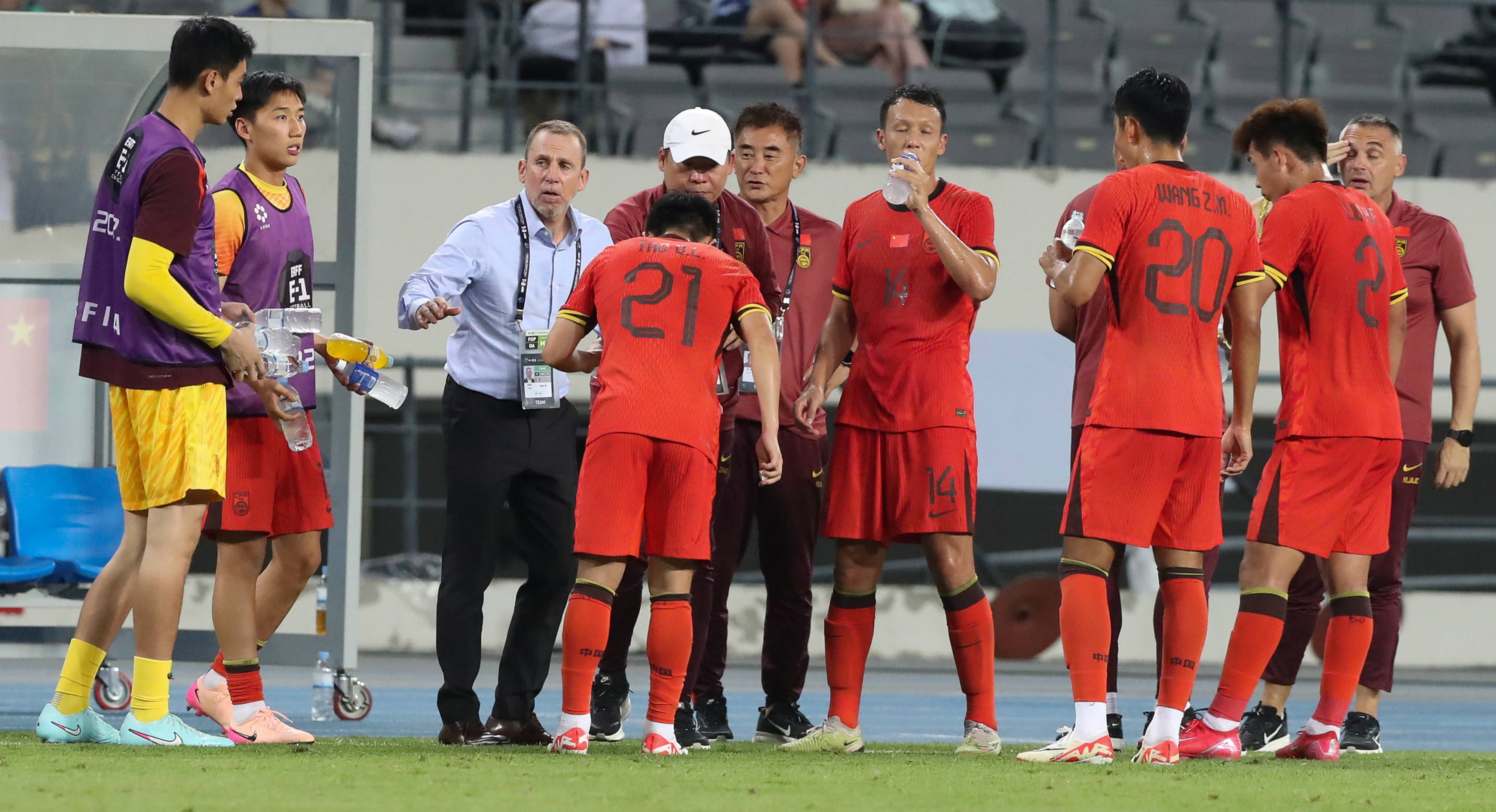 国足前瞻：进1球、拿1分、赢1场？ 战中国香港底线不能输球