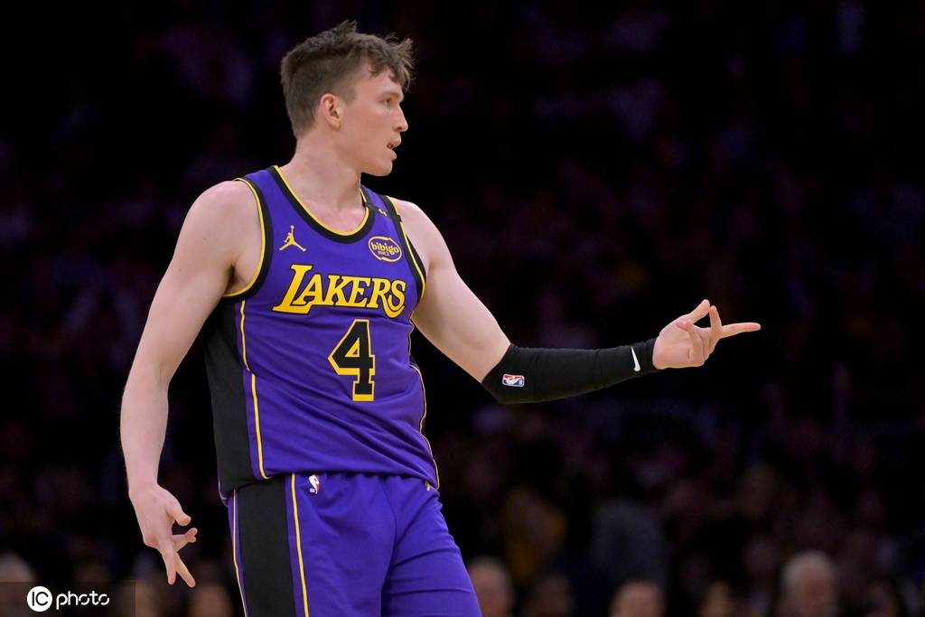 为了斯玛特!曝湖人正在运作一笔涉及克内克特的交易