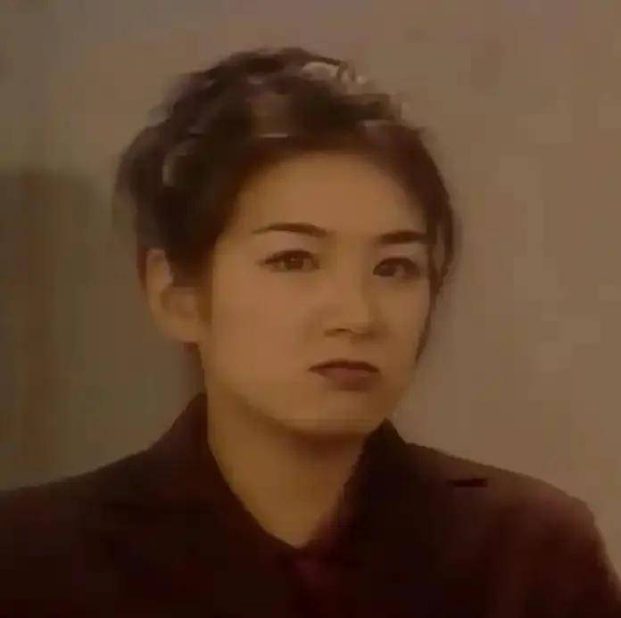 黄奕凭颜值当艺人!妩媚又英气,曾是女扮男装赛道天花板