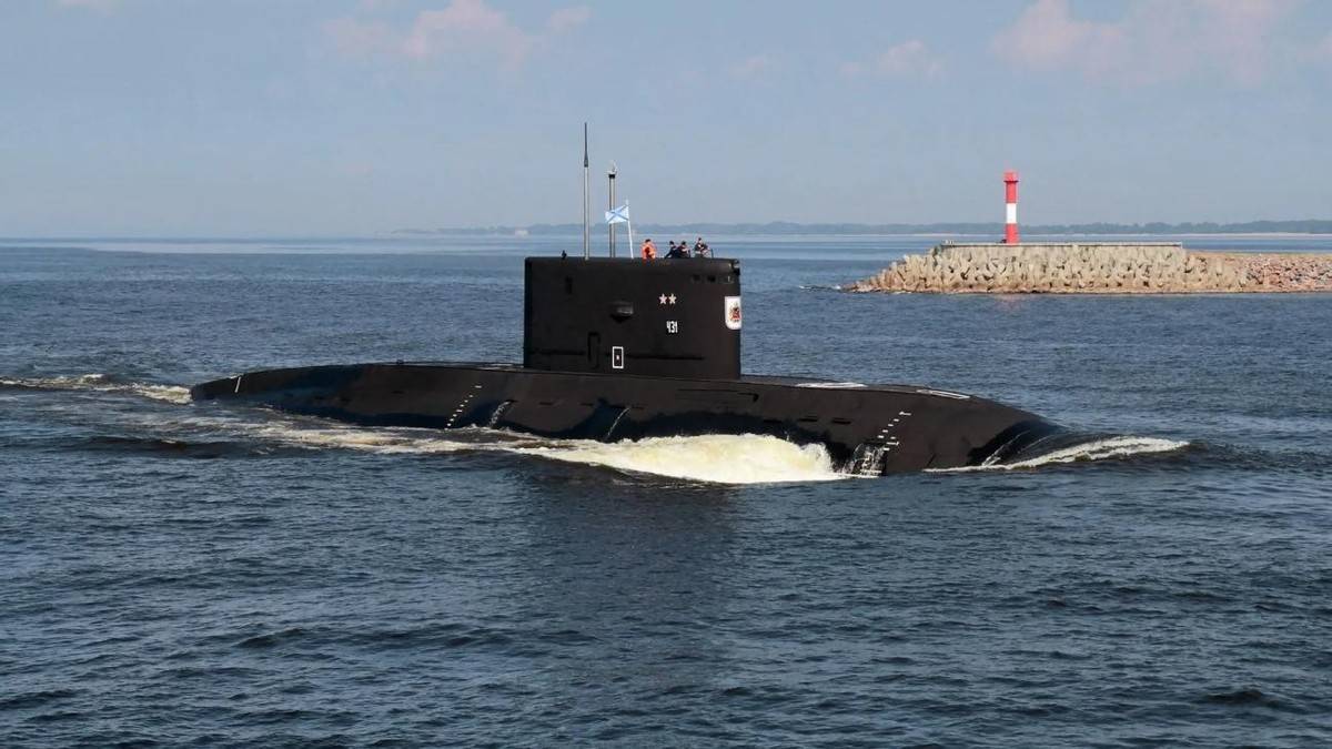 就离谱！中国“基洛”服役20年回娘家，遇到刚入列的新“基洛”？