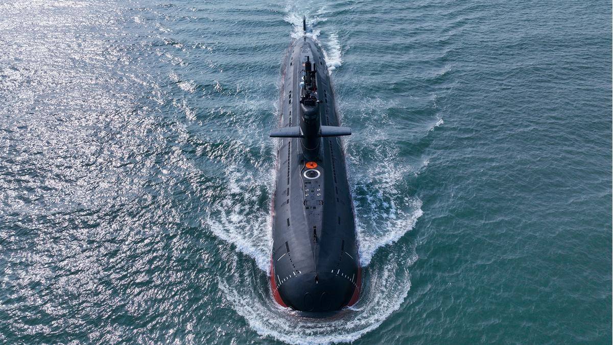 就离谱！中国“基洛”服役20年回娘家，遇到刚入列的新“基洛”？