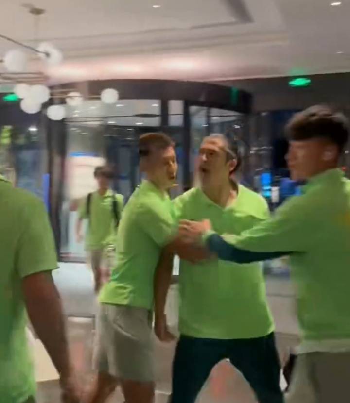 张玉宁发文致歉：为赛后不冷静不得体的行为郑重道歉