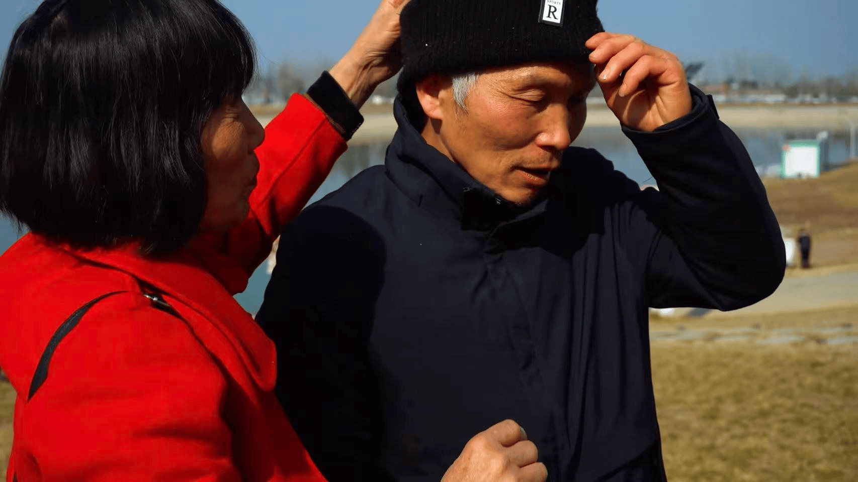 女子给母亲做心理咨询时 录到父亲家暴视频