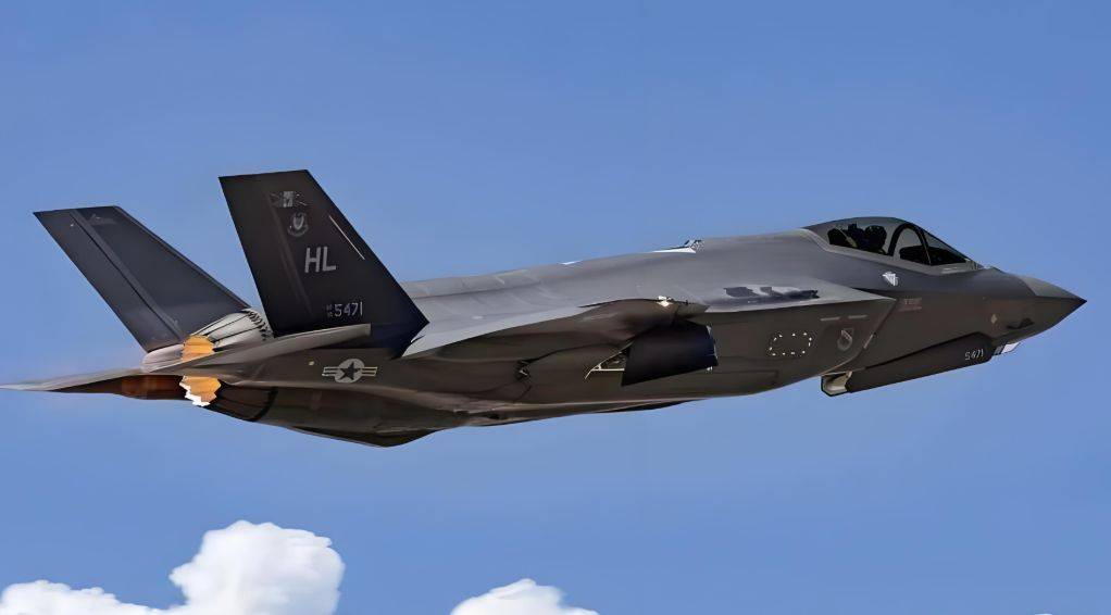 2025长春航展，为何敢拿歼-20进行静态展示？