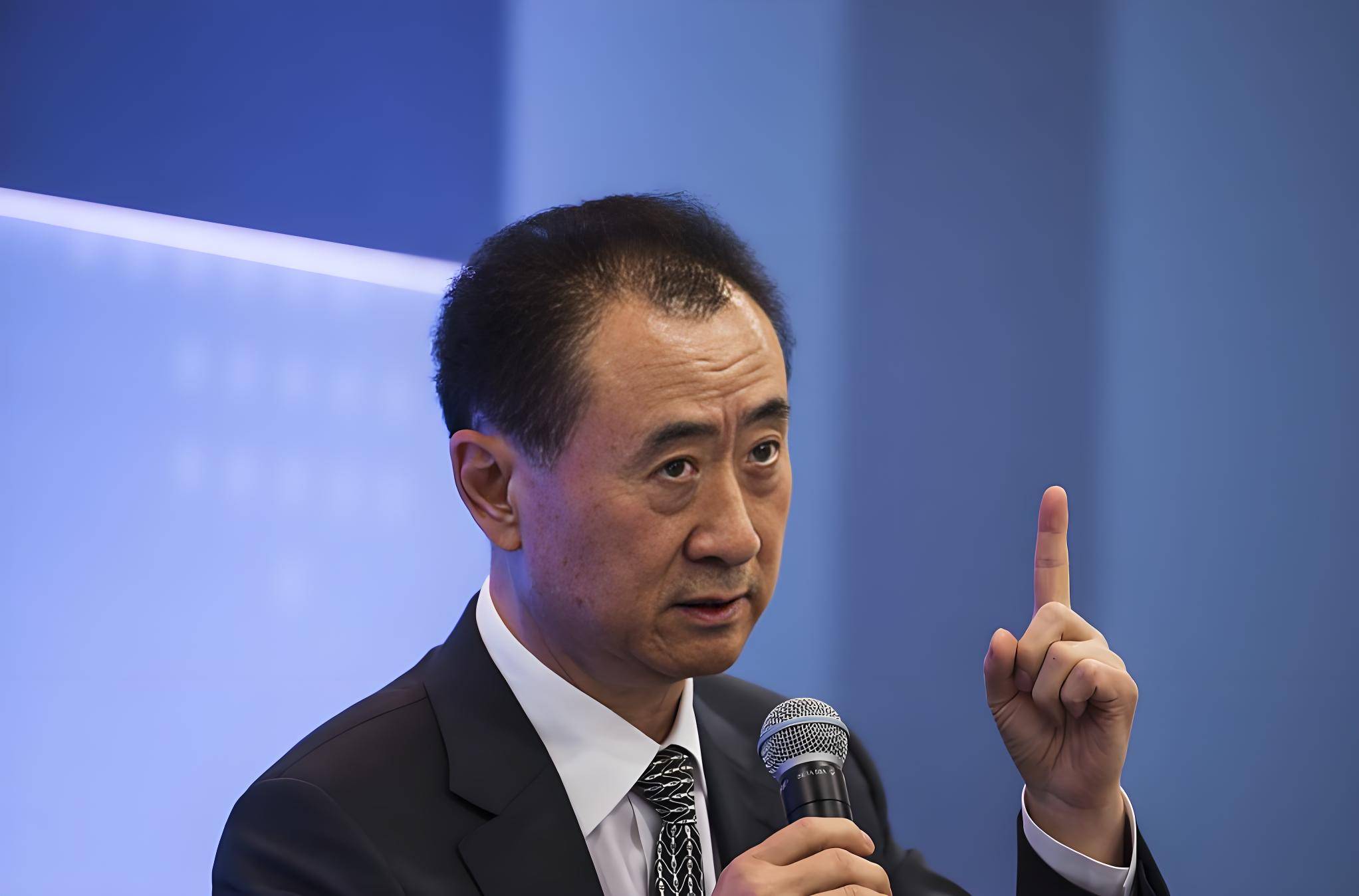 万达集团、王健林被限制高消费；知情人士：万达下属项目公司经济纠纷导致