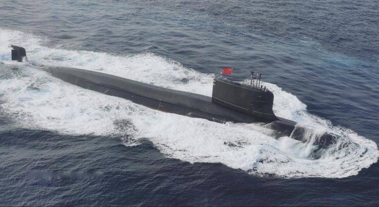 不仅有055万吨大驱和福建舰，美媒：中国095核潜艇循环泵+鹰击19