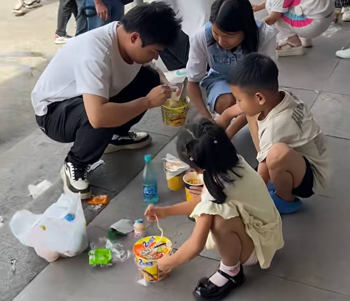 “猪肝红”预警！有人深圳出发，15小时还没出广东…