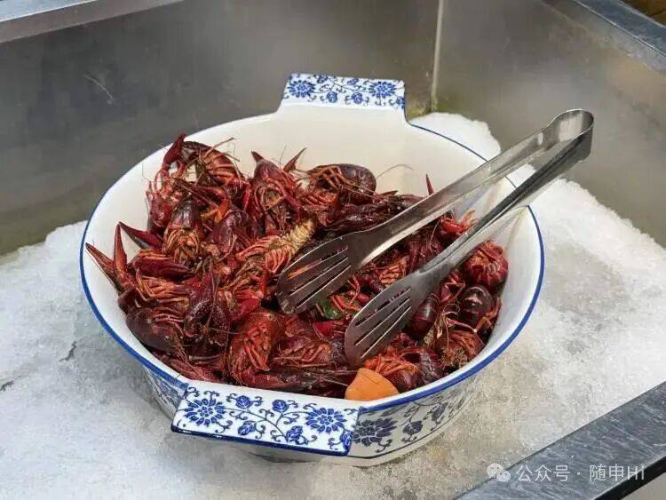 上海五星级酒店,突然大排长龙!25元装满满一盒,菜品可自选,市民直呼划算