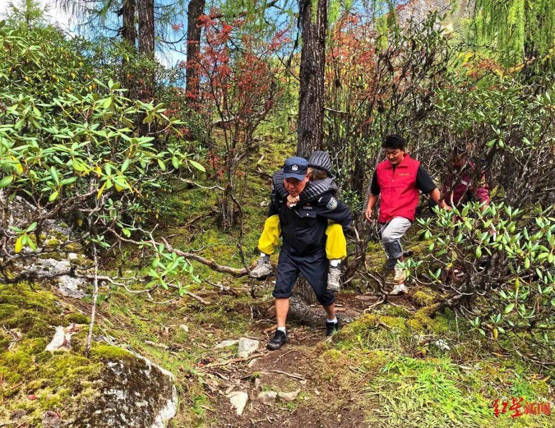 女孩在海拔4700米甘孜党岭严重高反，找到时呼吸困难已陷入半昏迷