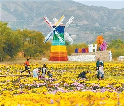 假日文旅消费旺