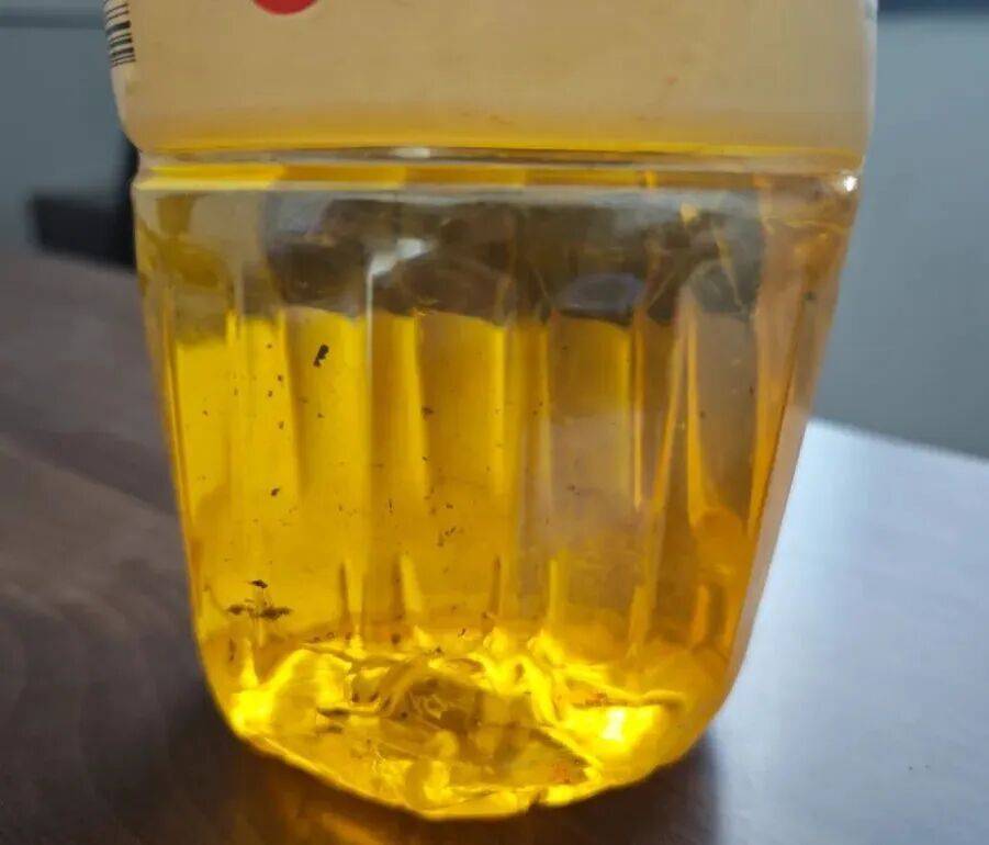 浙江女子集市上免费洗金镯被洗掉5克!警方:摊贩用“王水”盗窃黄金,已刑拘