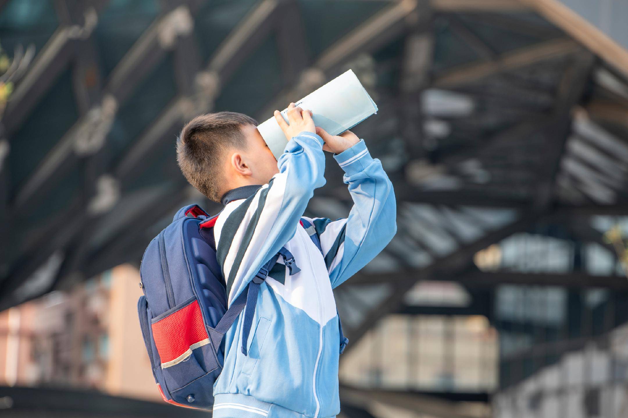 烂梗包围小学生